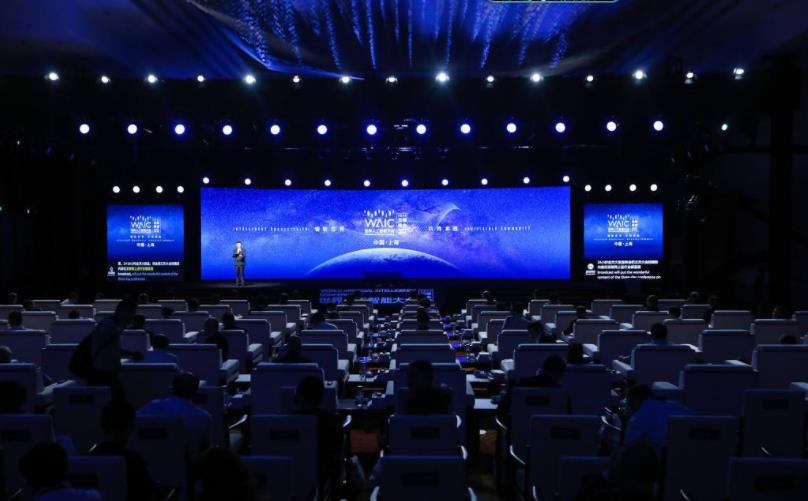 智能会议室投影方案实现智能化操作，提高会议效率